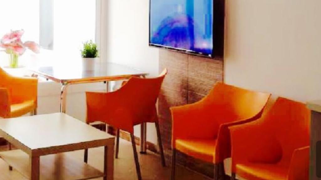 Malaga Centro Apartamentos Екстер'єр фото
